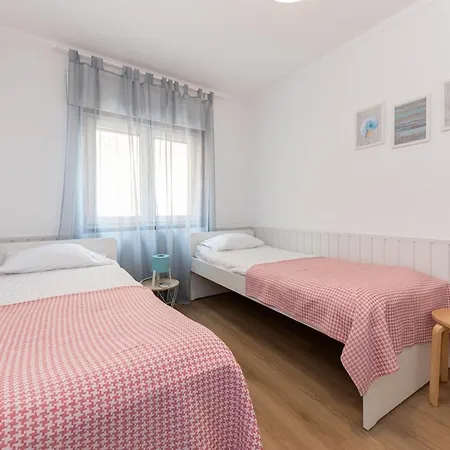 Sofisara T2 Comfort And Tradition Apartment *